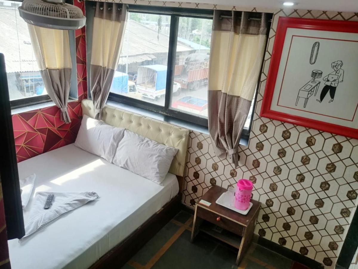 Hotel Kaina Residency Vashi Exterior foto